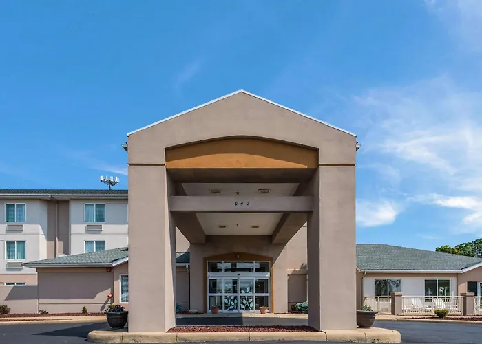 Sleep Inn & Suites Port Clinton